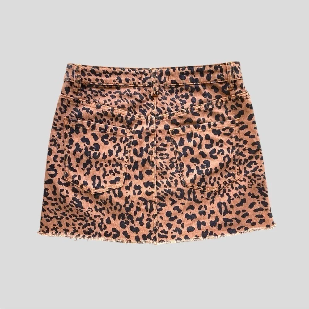 Free People We The Free Denim Skirt Zip It Up O-Ring Leopard Print Women’s 28 - Picture 4 of 11